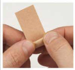 Rolling up a flat, roll-up earplug